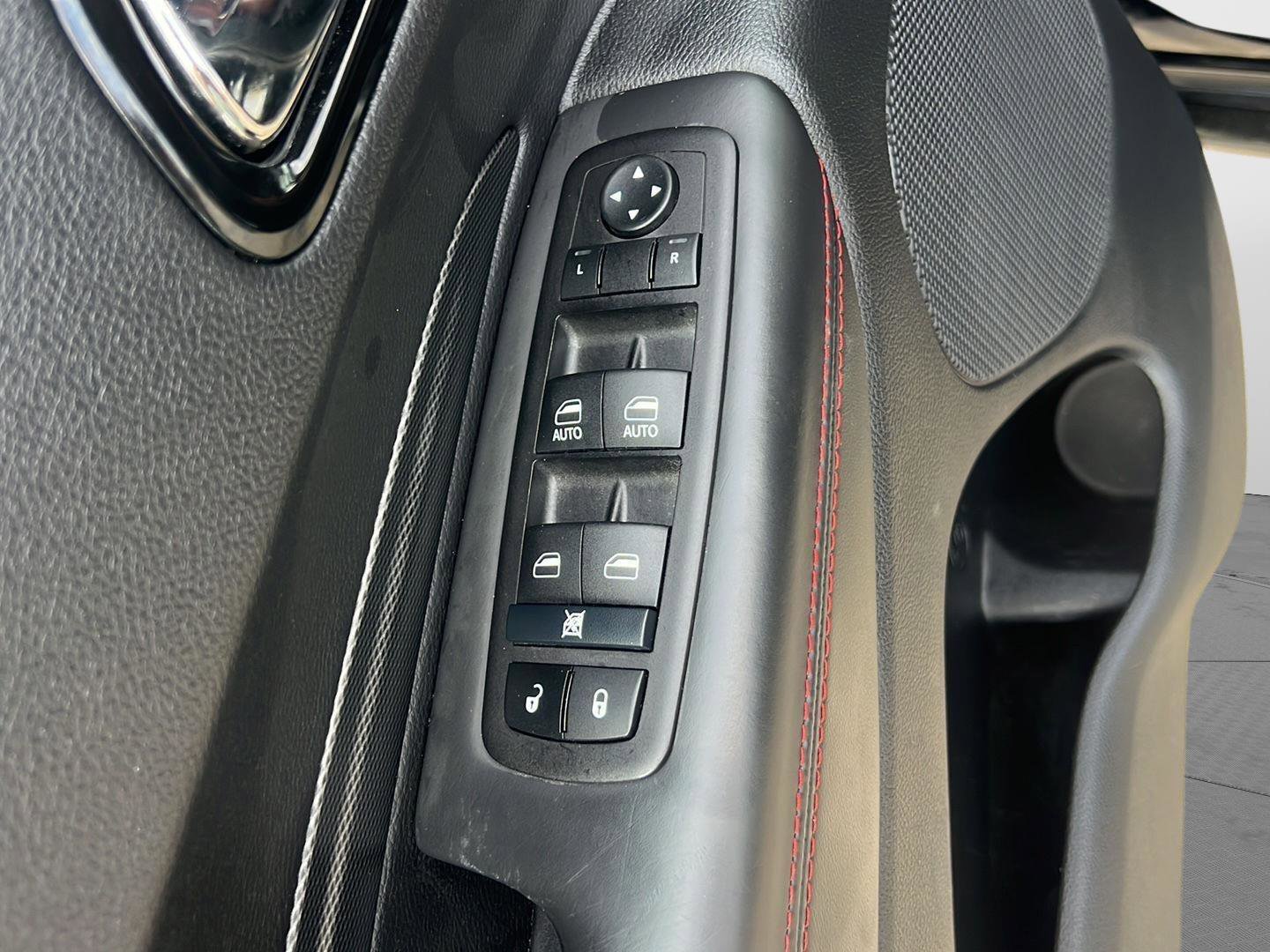 Used 2024 Dodge Durango GT AWD/4WD image 23