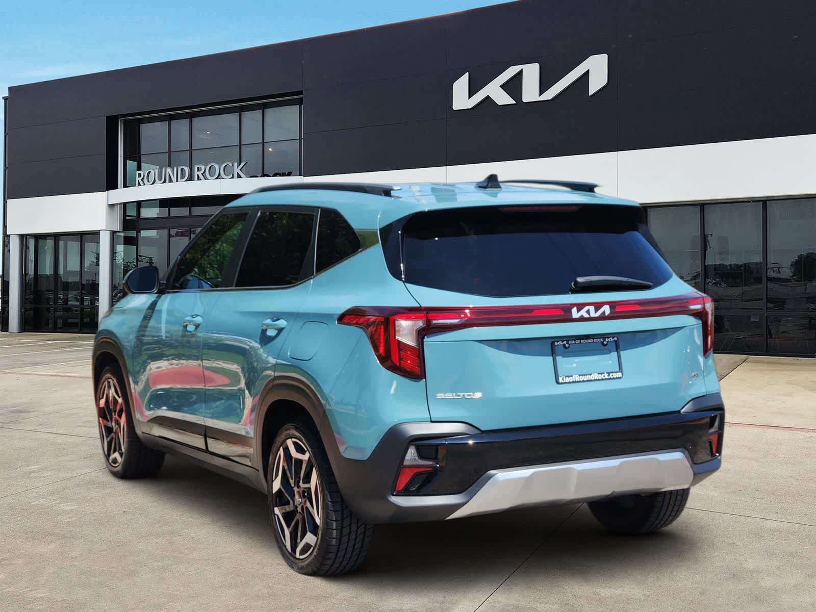 Certified 2024 Kia Seltos SX w/ SX Sunroof Package AWD/4WD image 5