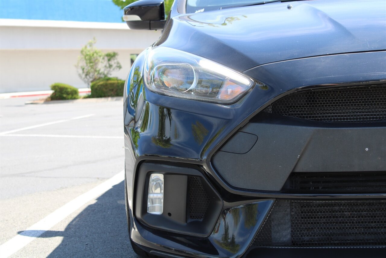 Used 2016 Ford Focus RS AWD/4WD image 15