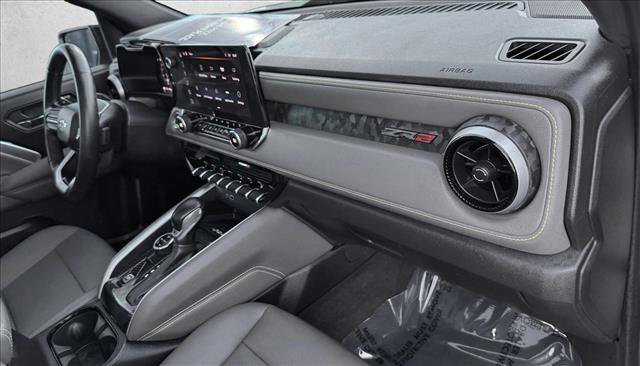 Used 2023 Chevrolet Colorado ZR2 w/ ZR2 Convenience Package III AWD/4WD image 21