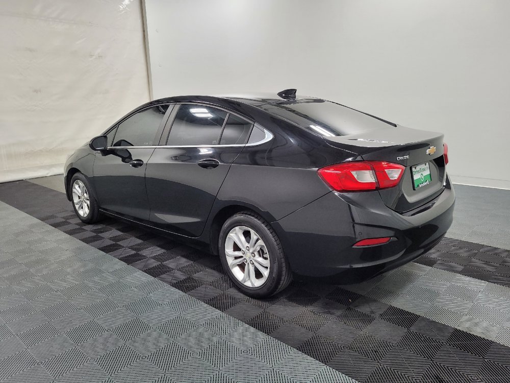 Used 2019 Chevrolet Cruze LT w/ Convenience Package FWD image 3