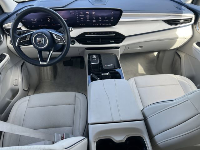 Used 2025 Buick Enclave Avenir image 11