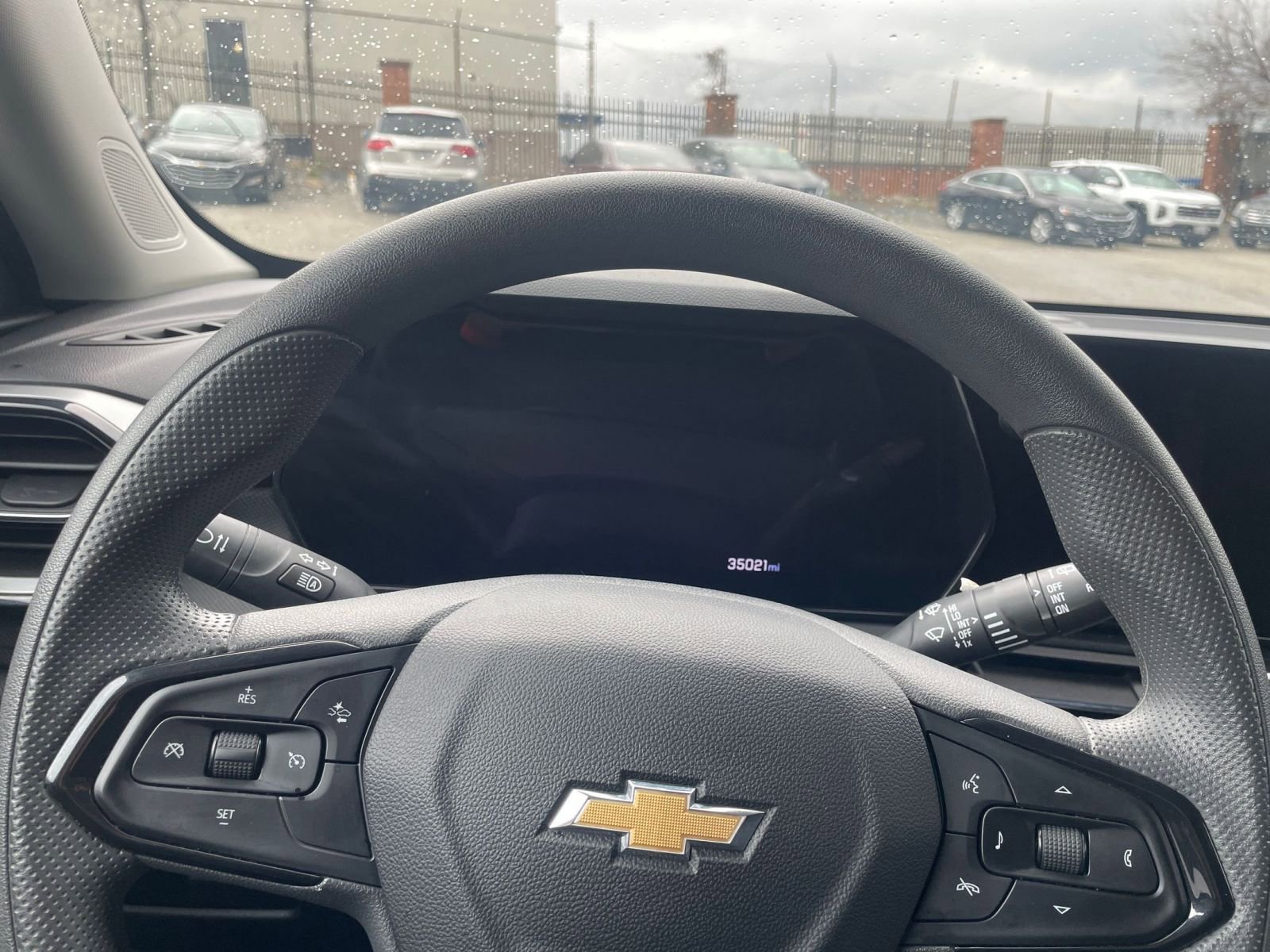 Used 2025 Chevrolet TrailBlazer LT image 33