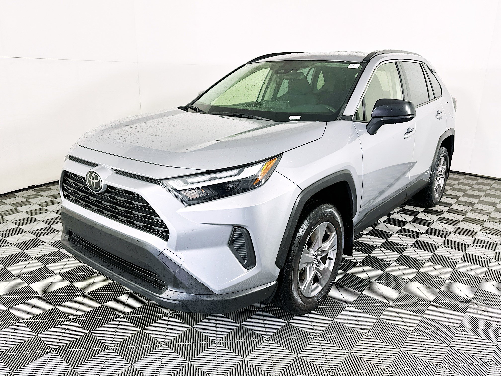 Certified 2025 Toyota RAV4 LE AWD/4WD image 7