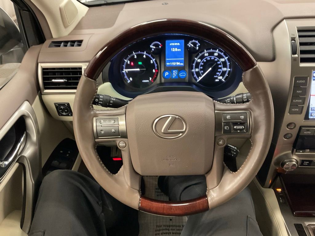 Used 2015 Lexus GX 460 w/ Premium Package image 9