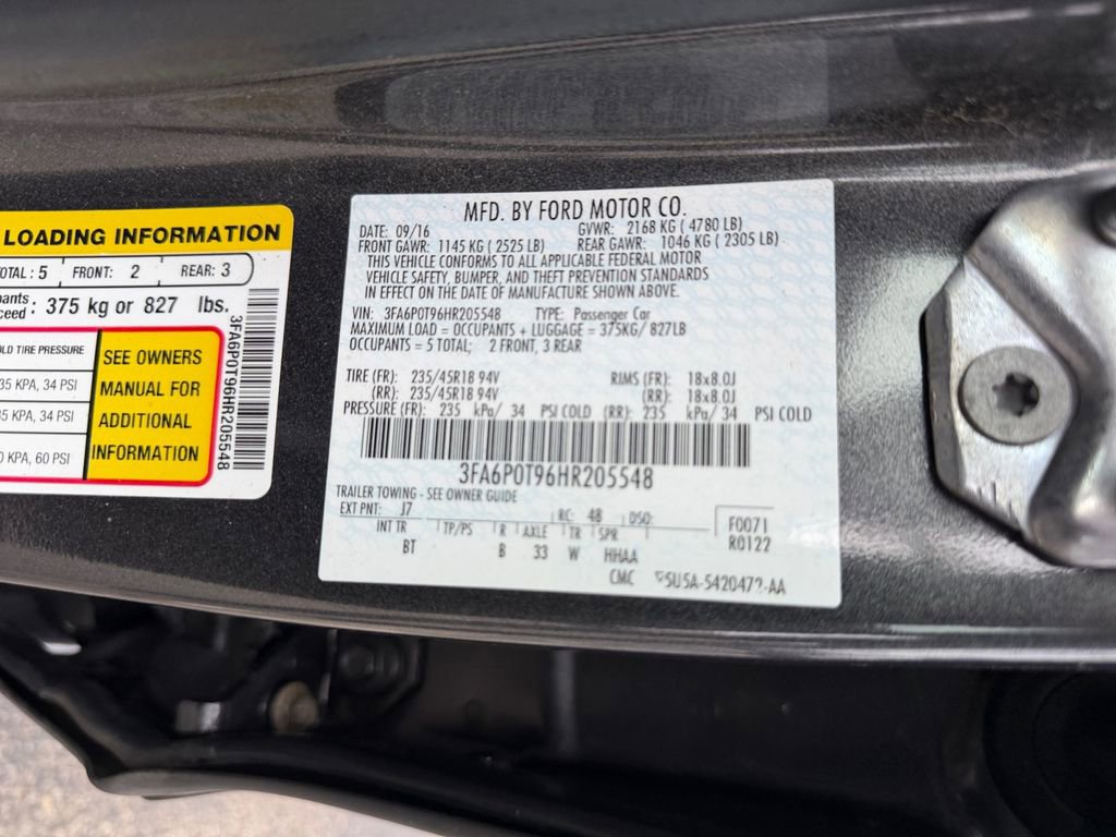 Used 2017 Ford Fusion SE w/ Fusion SE Technology Package image 31