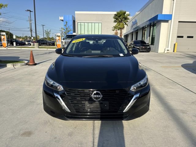 Used 2024 Nissan Sentra SV FWD image 2