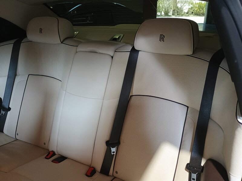 Used 2013 Rolls-Royce Ghost RWD image 37
