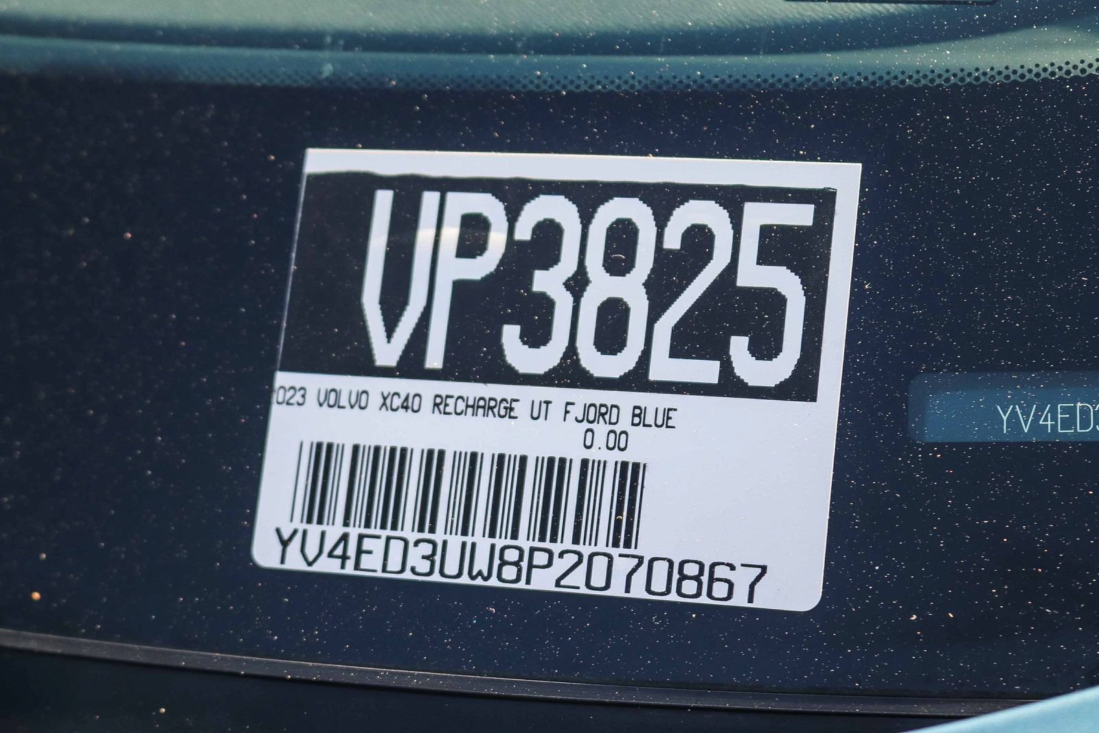 Used 2023 Volvo XC40 Recharge Plus AWD/4WD image 32