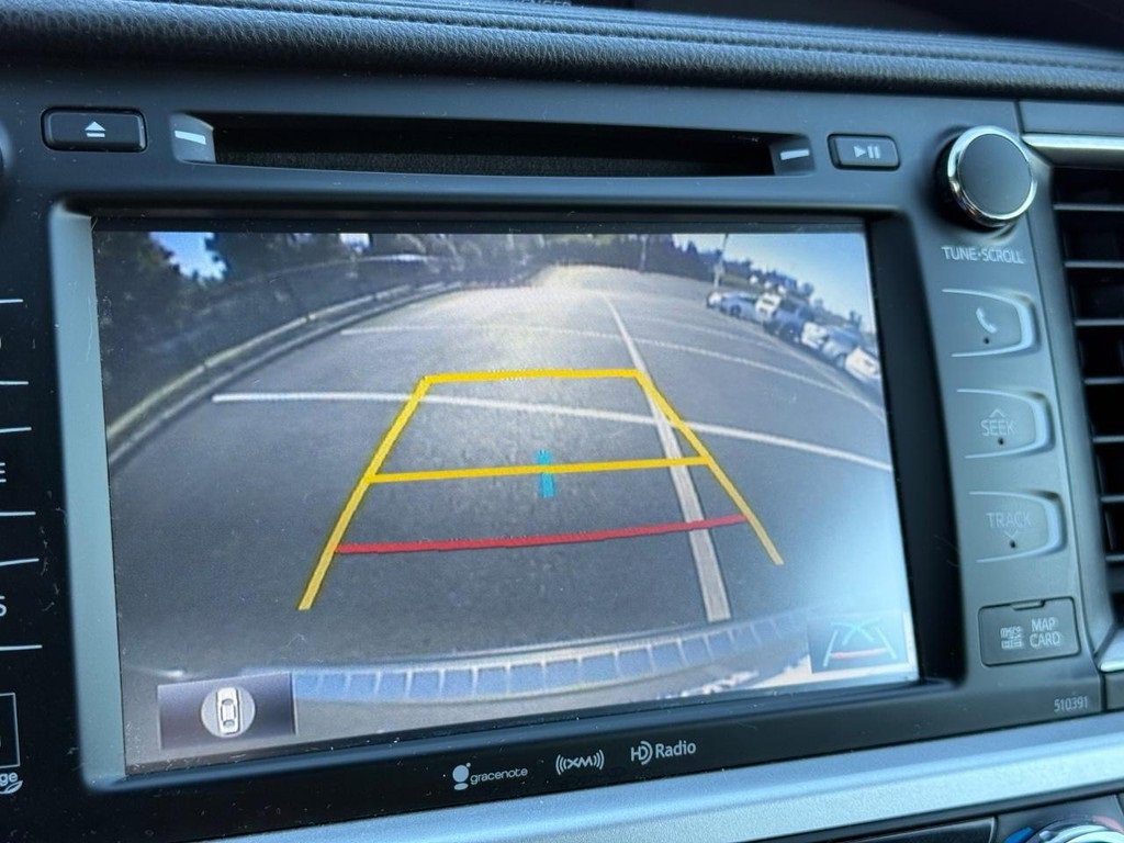 Used 2019 Toyota Highlander Limited Platinum image 25