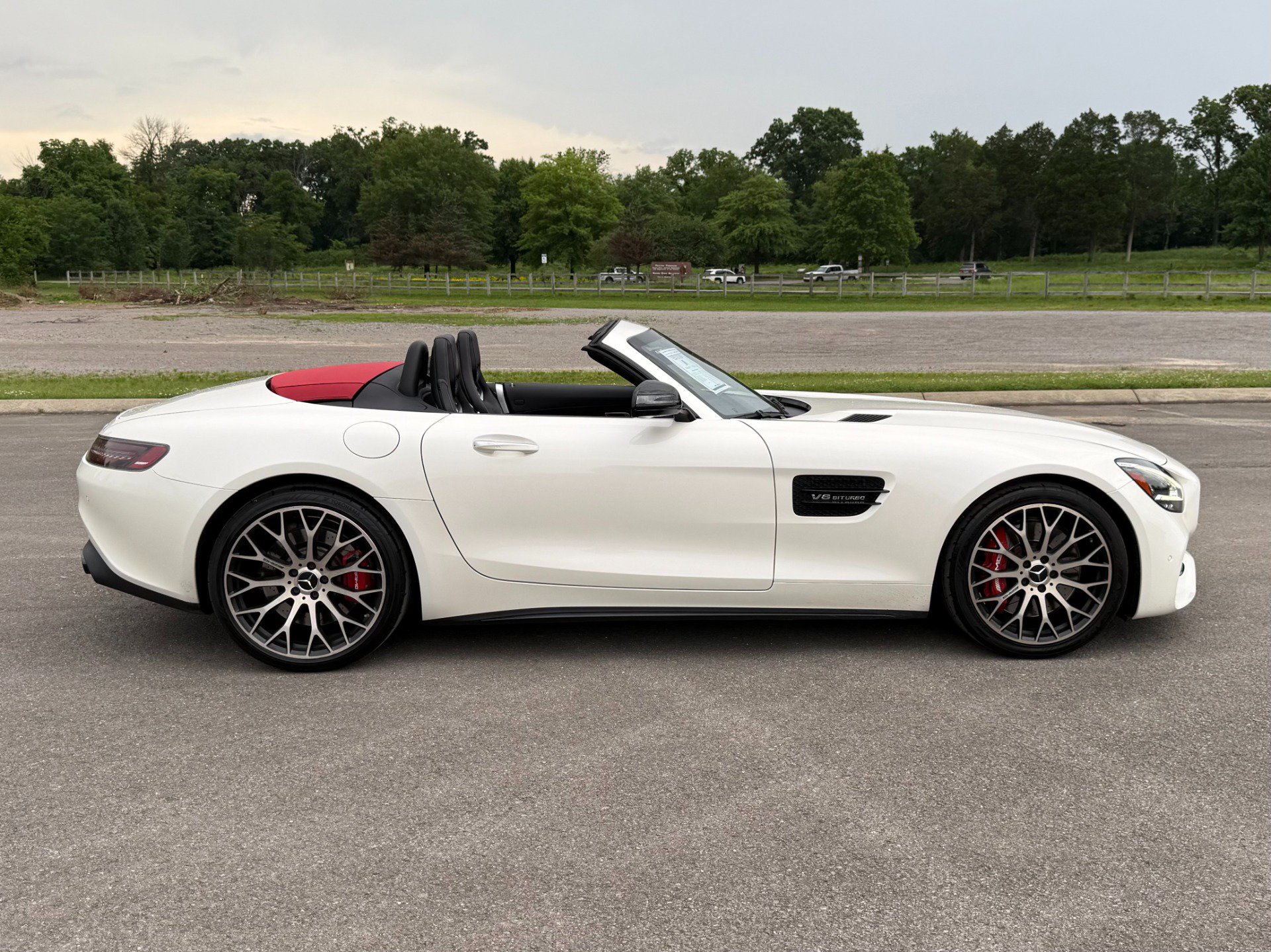 Used 2020 Mercedes-Benz AMG GT Roadster image 7