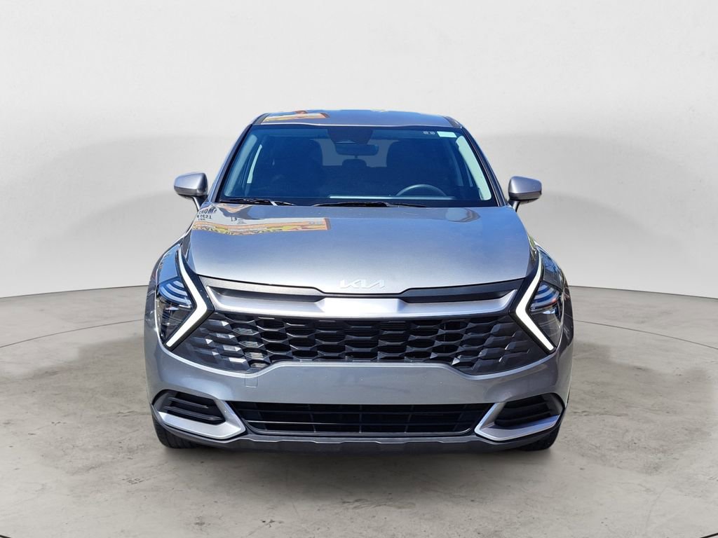 Used 2025 Kia Sportage LX image 9