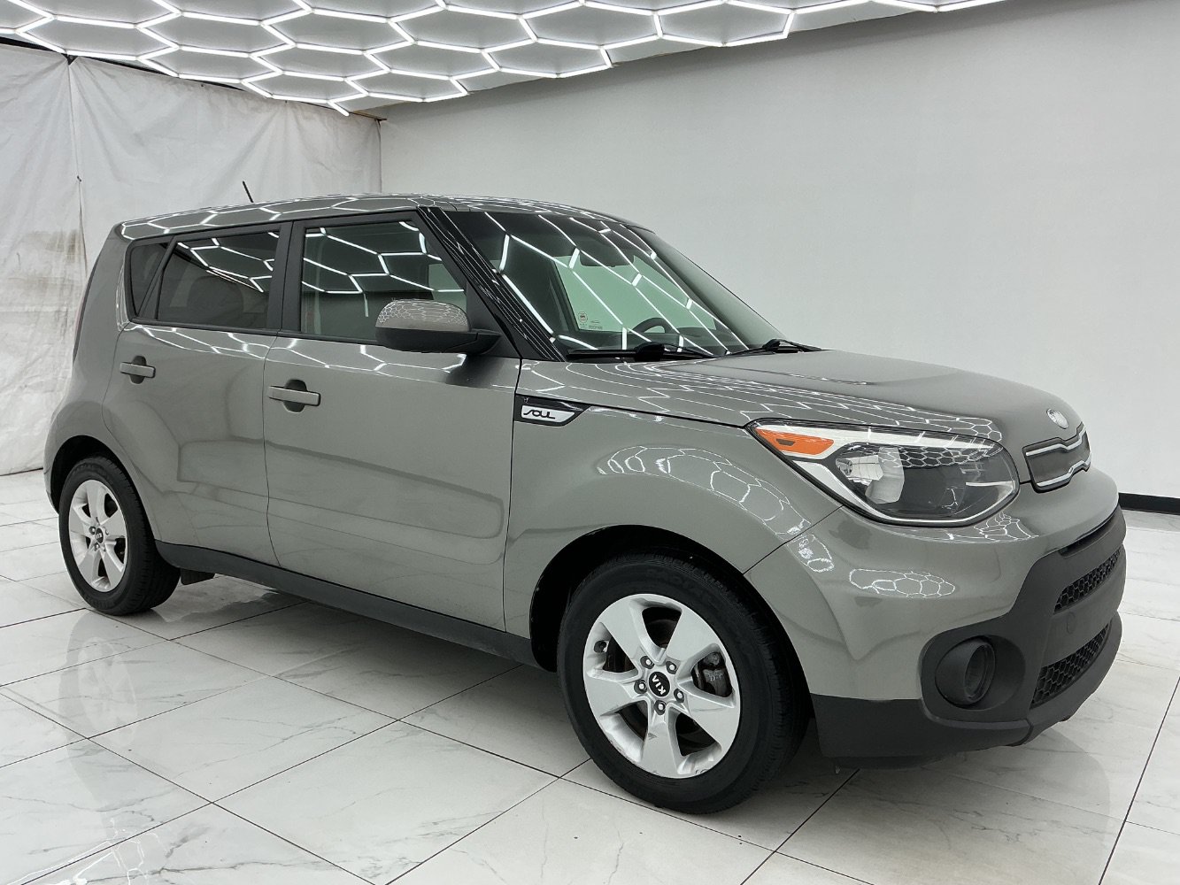 Used 2019 Kia Soul w/ Convenience Package FWD image 3