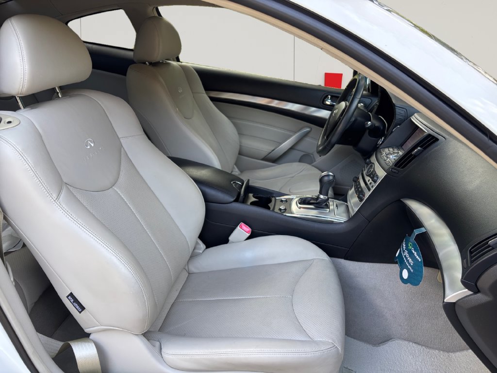 Used 2014 INFINITI Q60 Journey w/ Premium Package RWD image 16