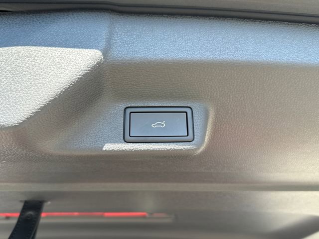 New 2025 Volkswagen ID. Buzz Pro S Plus image 16