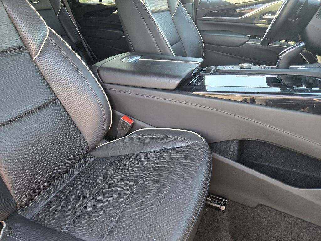 Certified 2024 Cadillac Escalade Sport AWD/4WD image 7