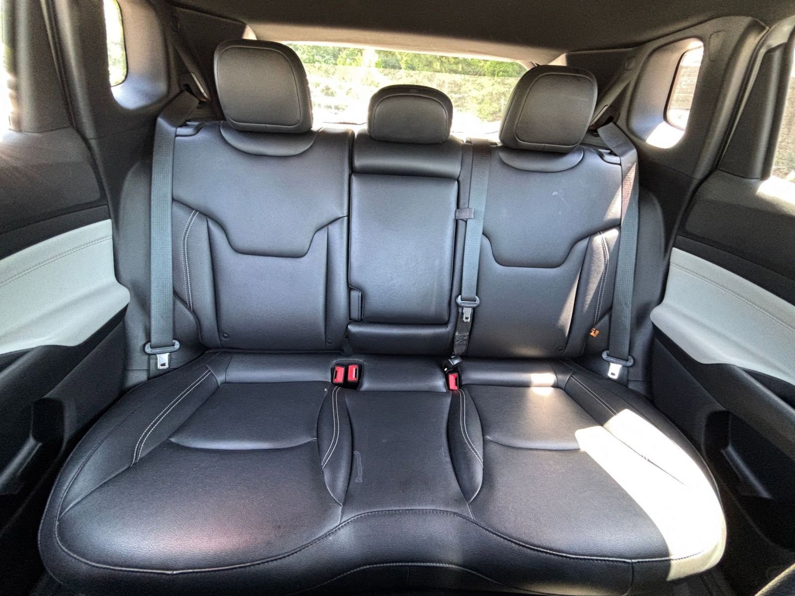 Used 2025 Jeep Compass Limited AWD/4WD image 34