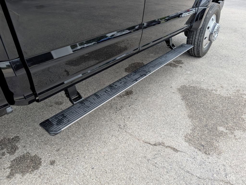 Used 2021 Ford F450 Platinum w/ FX4 Off-Road Package AWD/4WD image 32