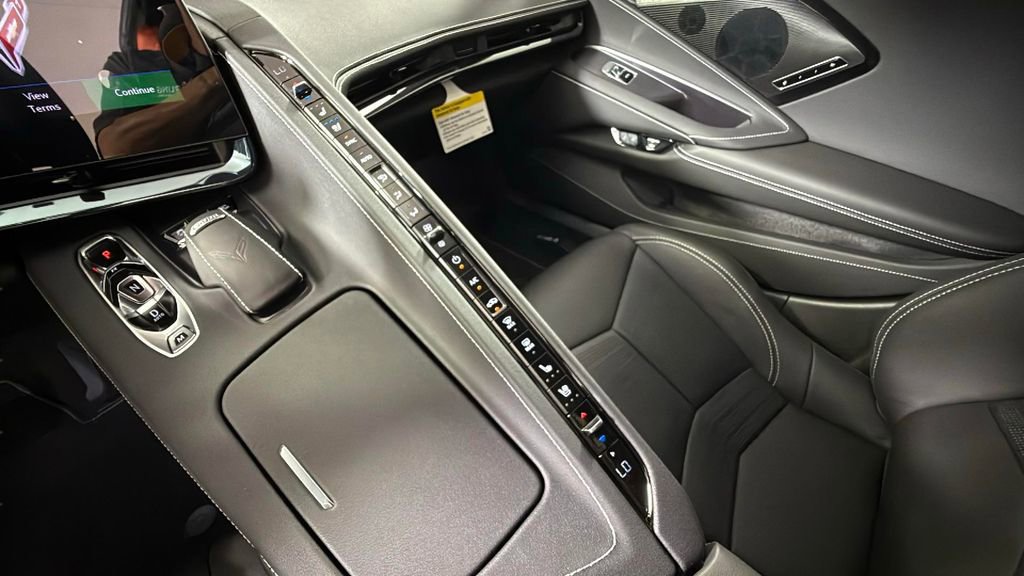 Used 2023 Chevrolet Corvette Z06 w/ Stealth Interior Trim Package RWD image 24