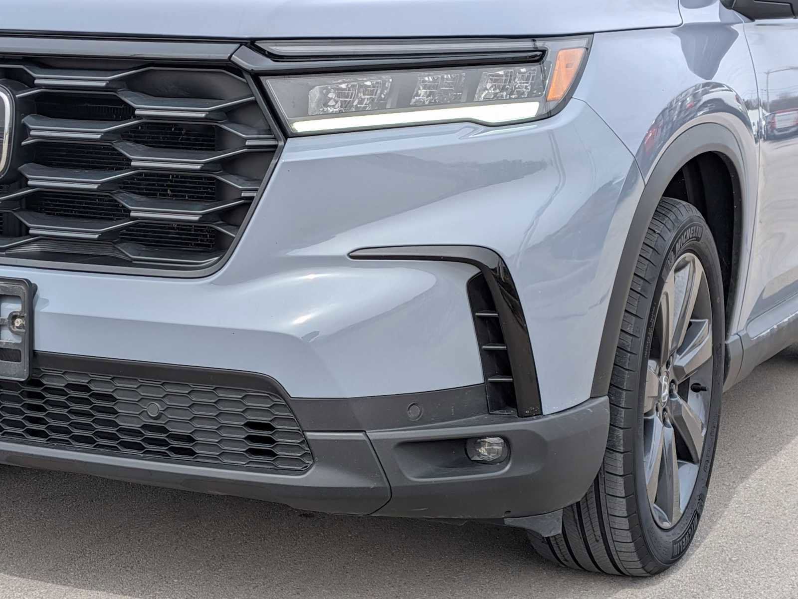 Used 2023 Honda Pilot Sport image 10