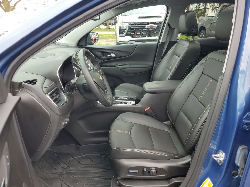 Used 2024 Chevrolet Equinox Premier AWD/4WD image 5