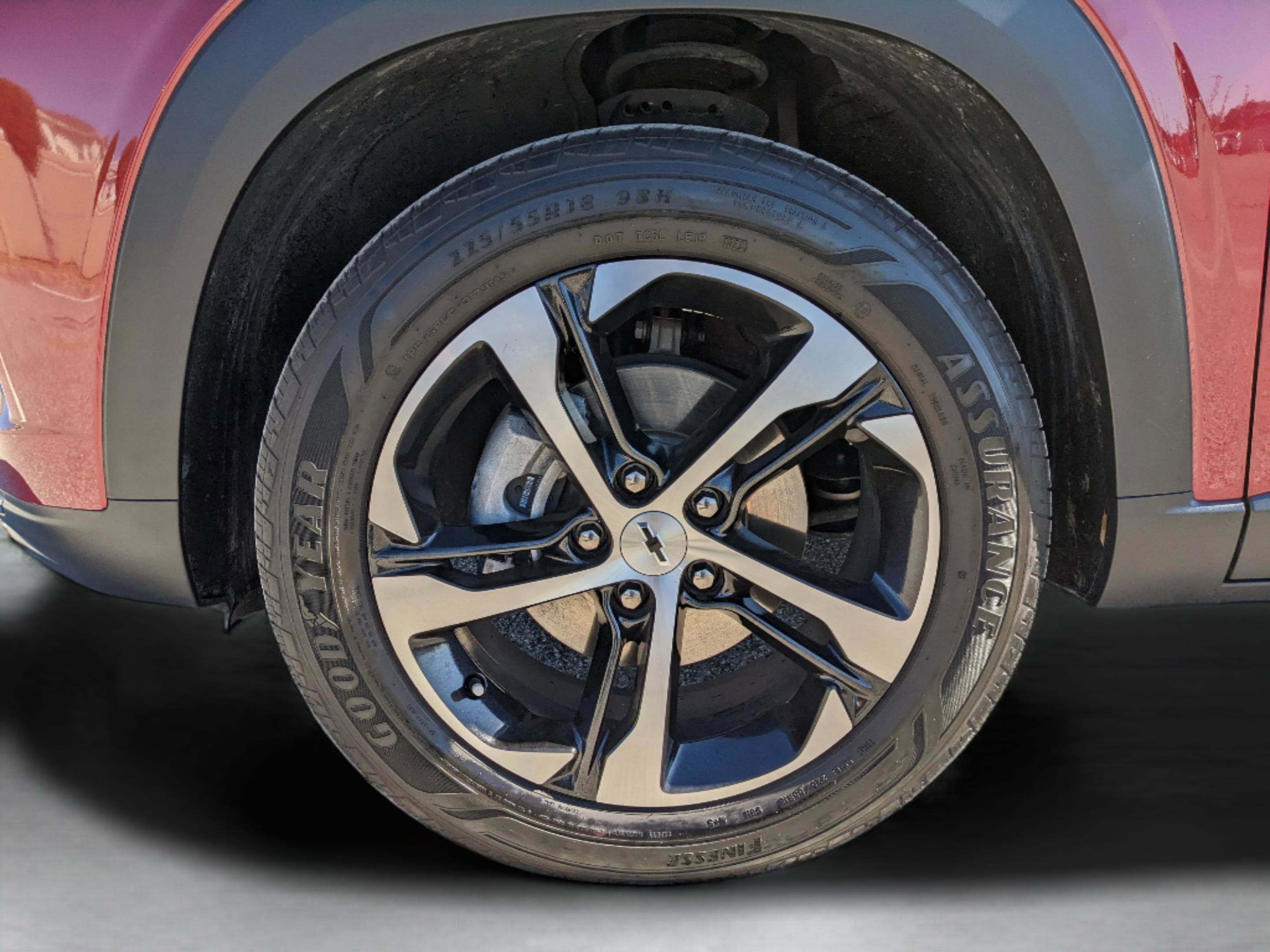 Used 2024 Chevrolet Trax RS image 42