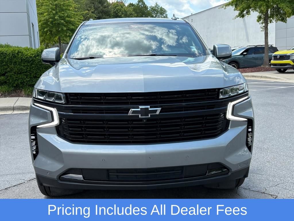 Used 2023 Chevrolet Suburban RST w/ Luxury Package AWD/4WD image 3