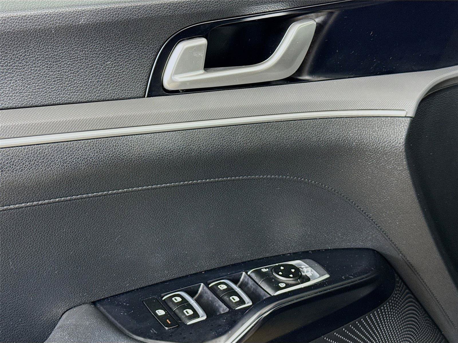 Used 2022 Kia K5 LXS image 18