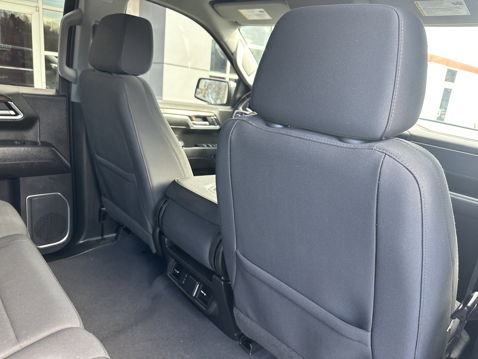 Used 2023 Chevrolet Silverado 1500 LT image 26