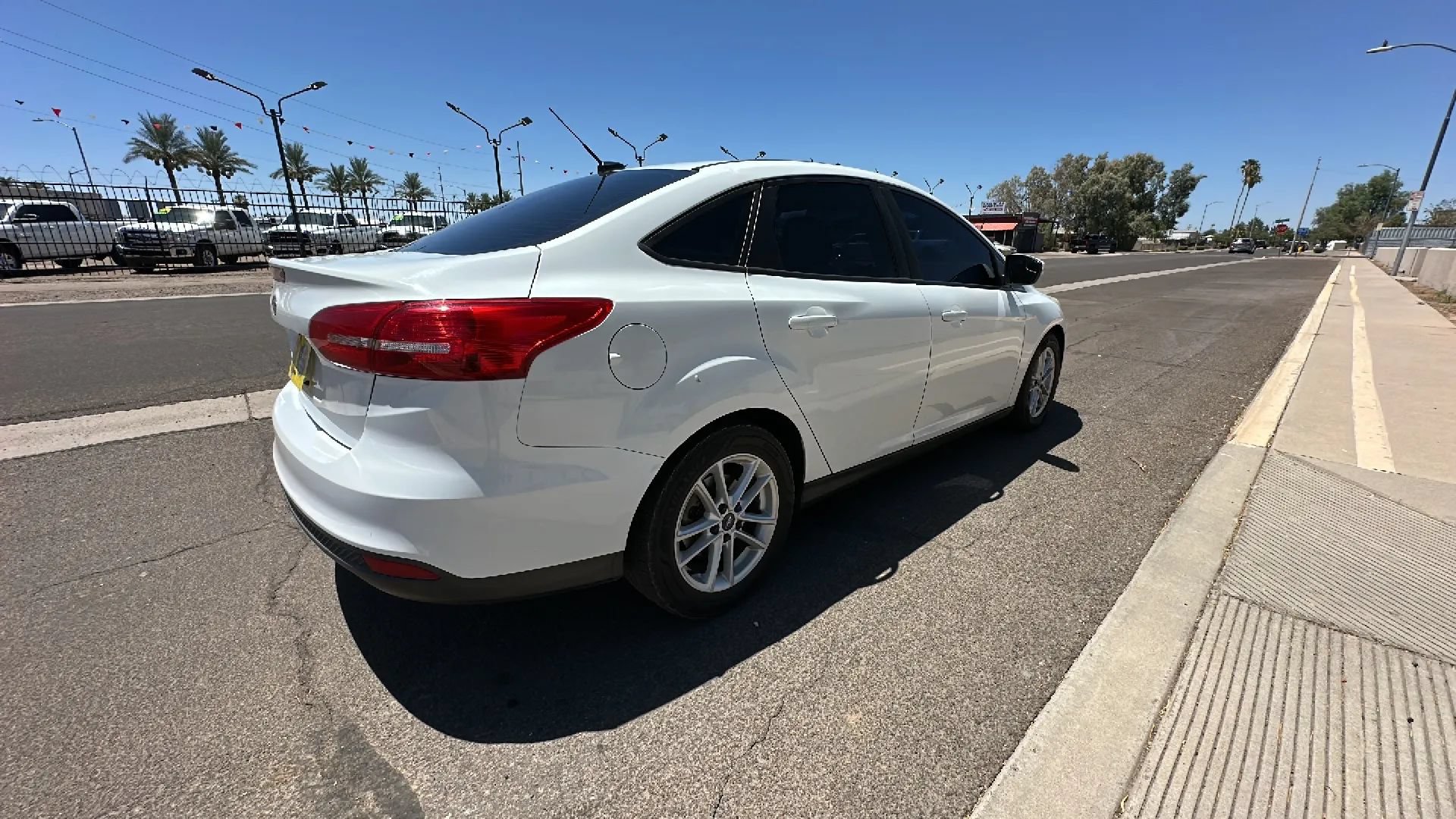 Used 2017 Ford Focus SE FWD image 4