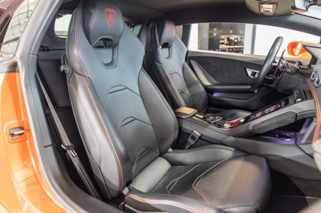Used 2020 Lamborghini Huracan EVO AWD/4WD image 34
