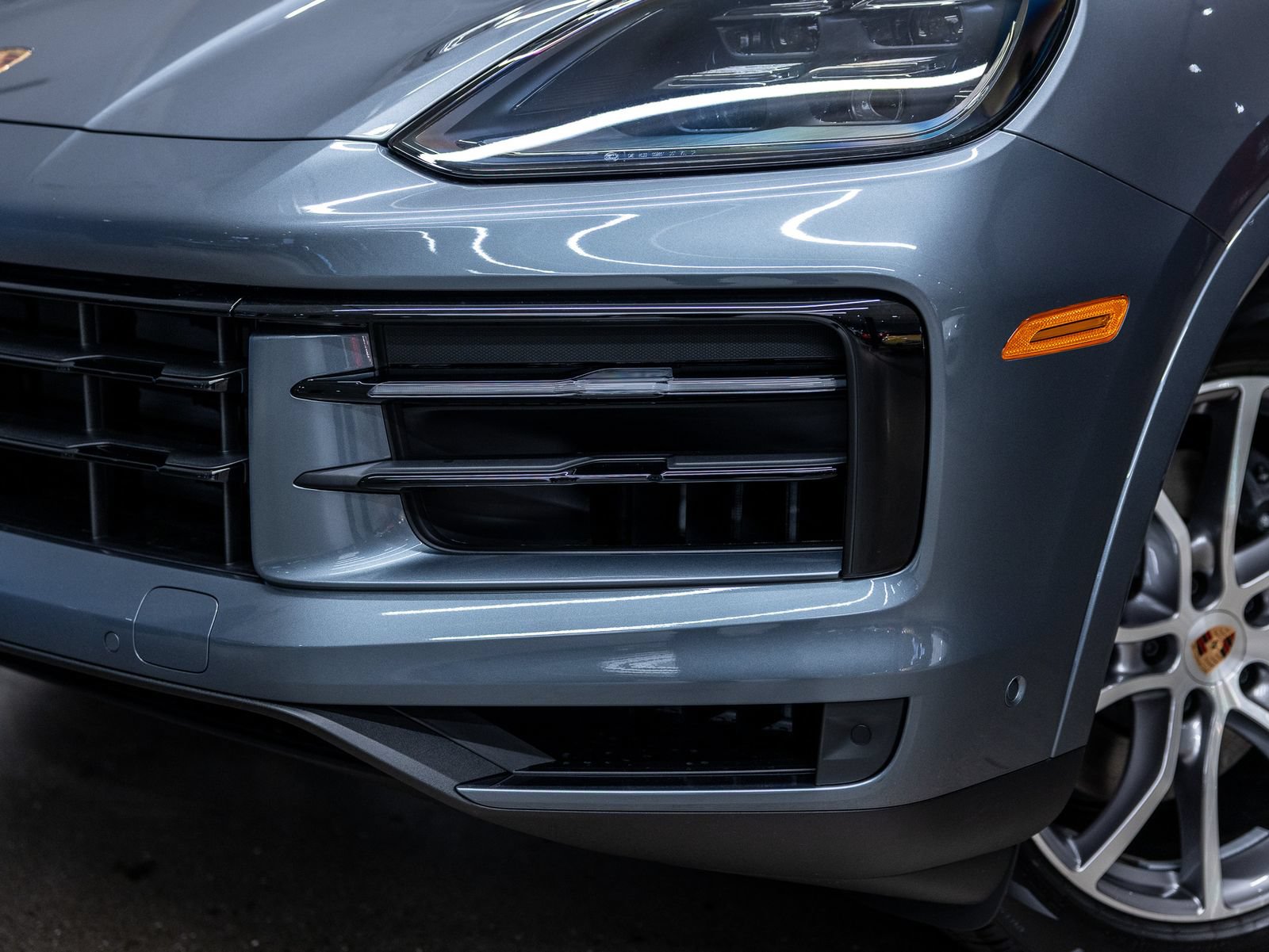 New 2026 Porsche Cayenne Coupe AWD/4WD image 24