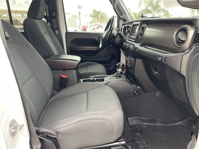 Used 2021 Jeep Gladiator Sport image 27