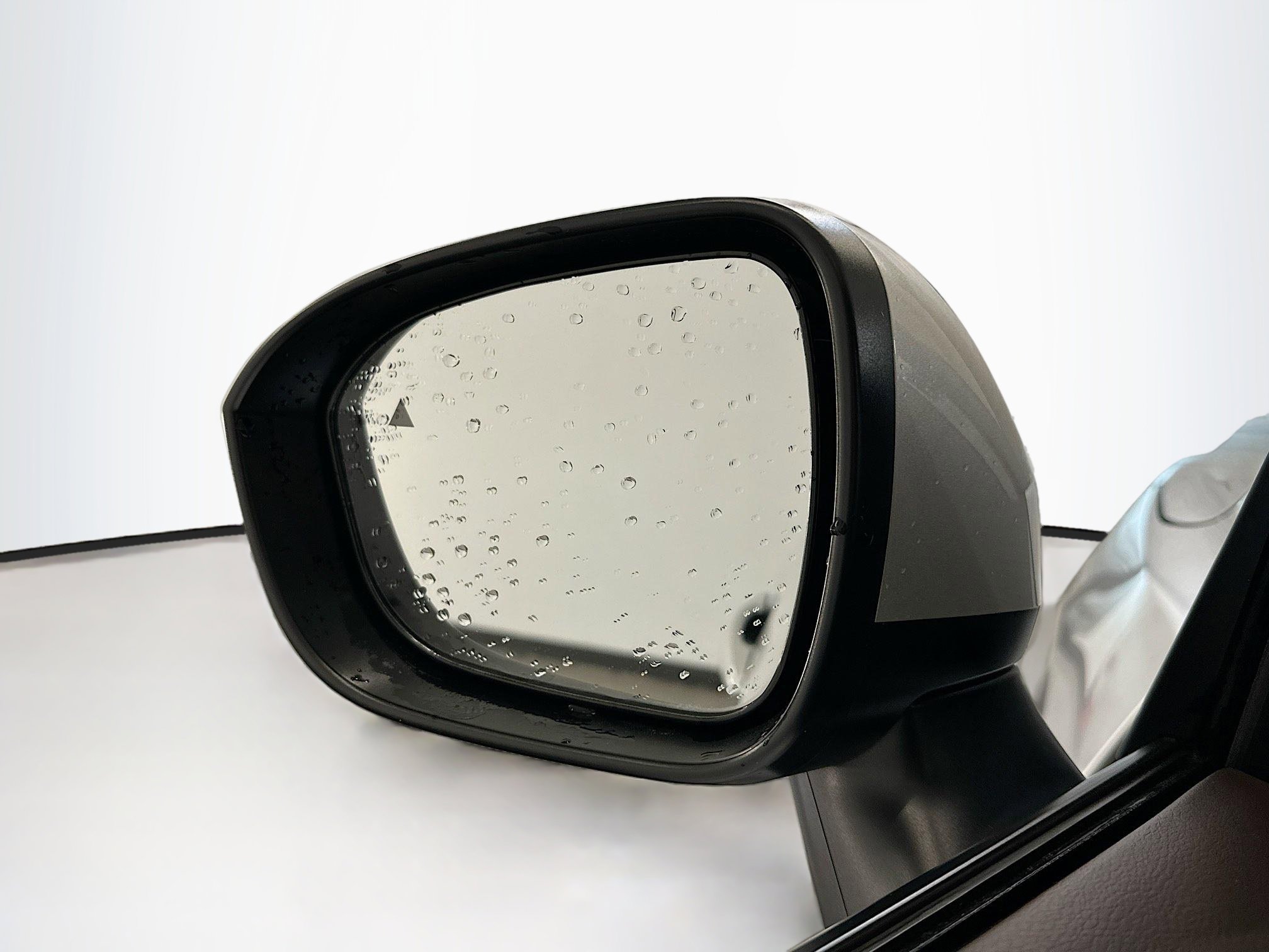 Used 2023 Nissan Rogue SV AWD/4WD image 16