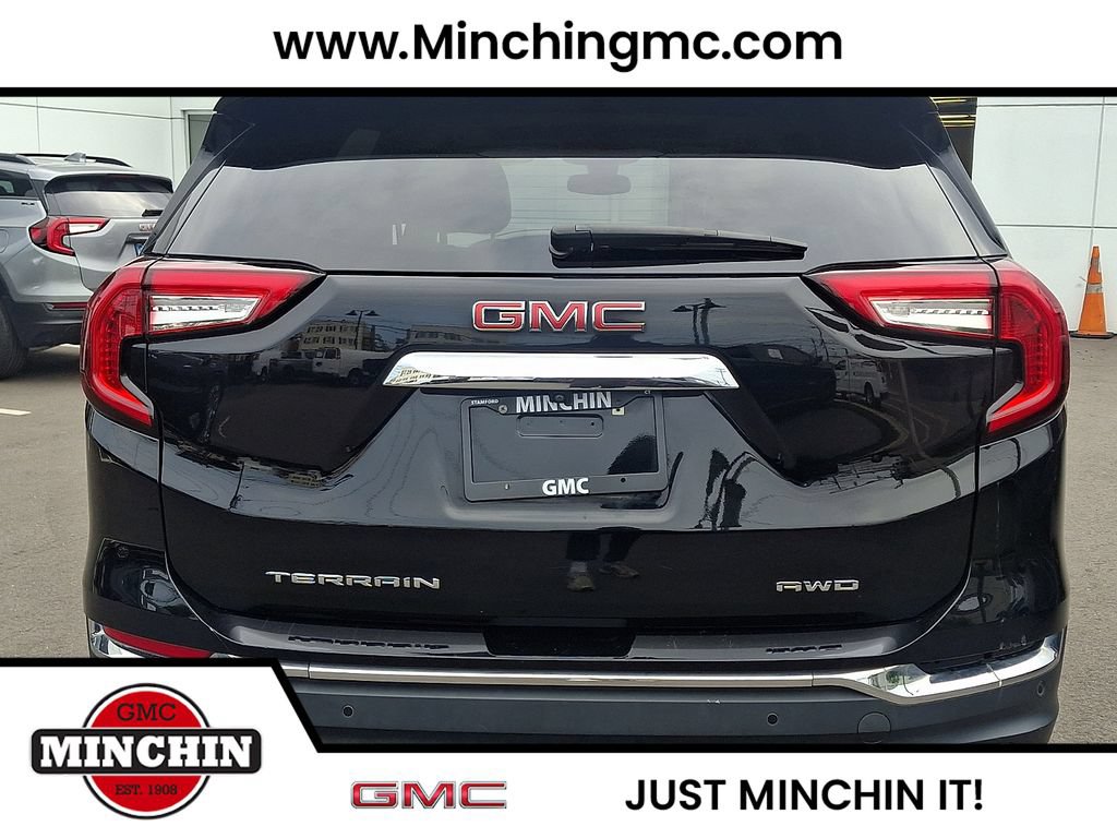 Used 2022 GMC Terrain SLT w/ Tech Package AWD/4WD image 5