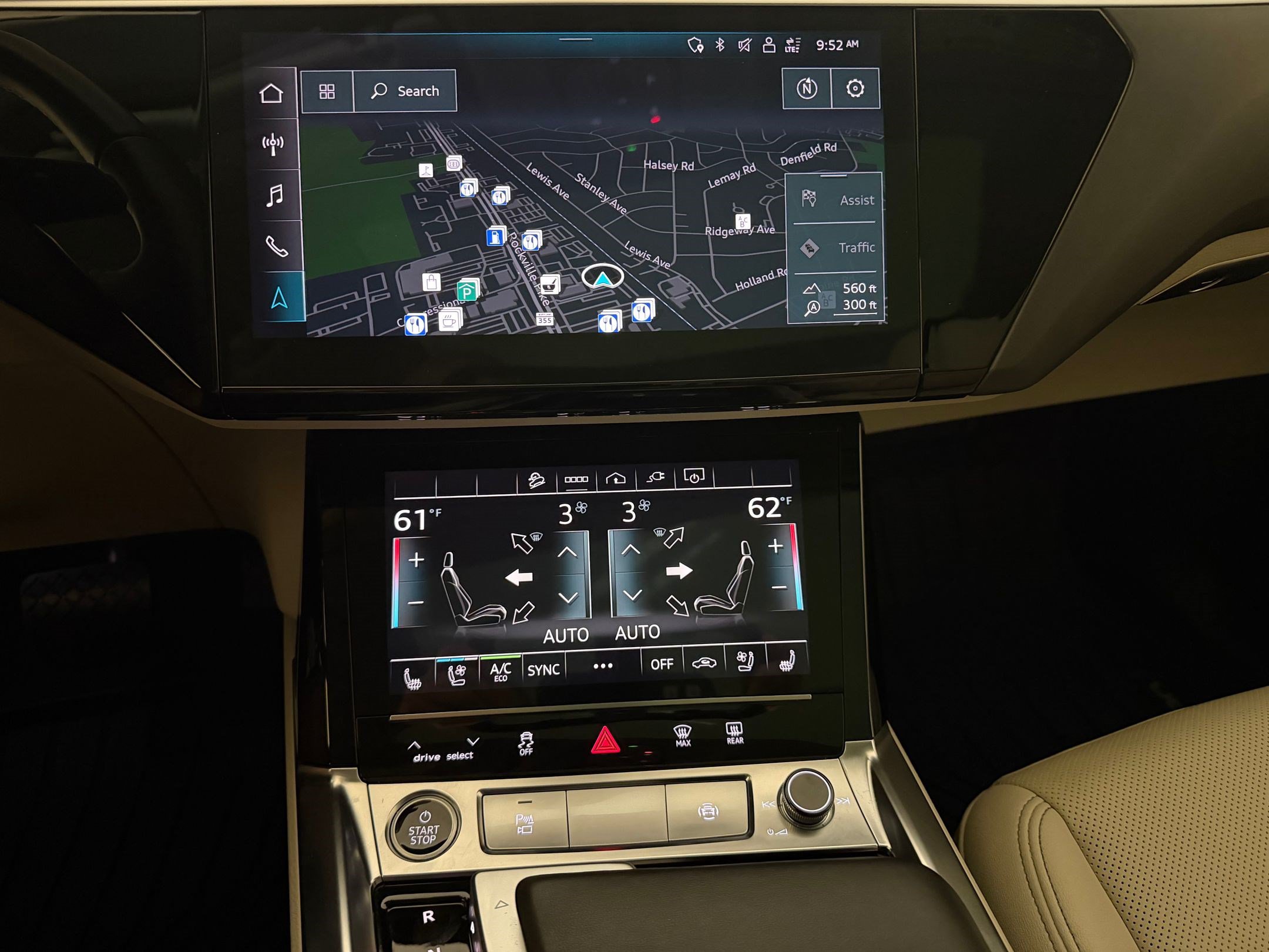 Certified 2024 Audi Q8 e-tron Premium Plus w/ Premium Plus Package AWD/4WD image 21
