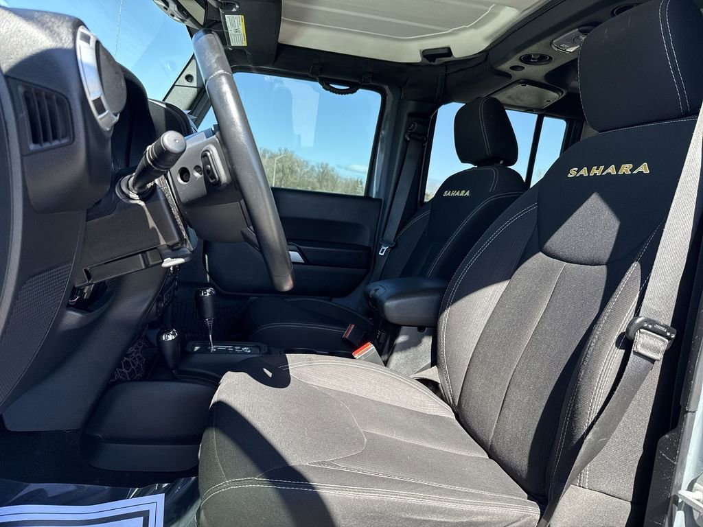 Used 2015 Jeep Wrangler Unlimited Sahara w/ Dual Top Group image 13