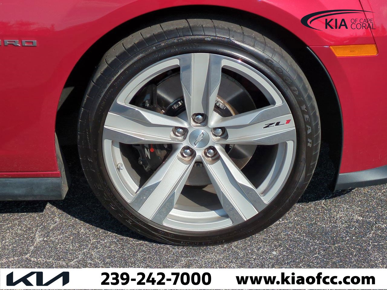 Used 2013 Chevrolet Camaro ZL1 w/ Gray Stripe Package image 11