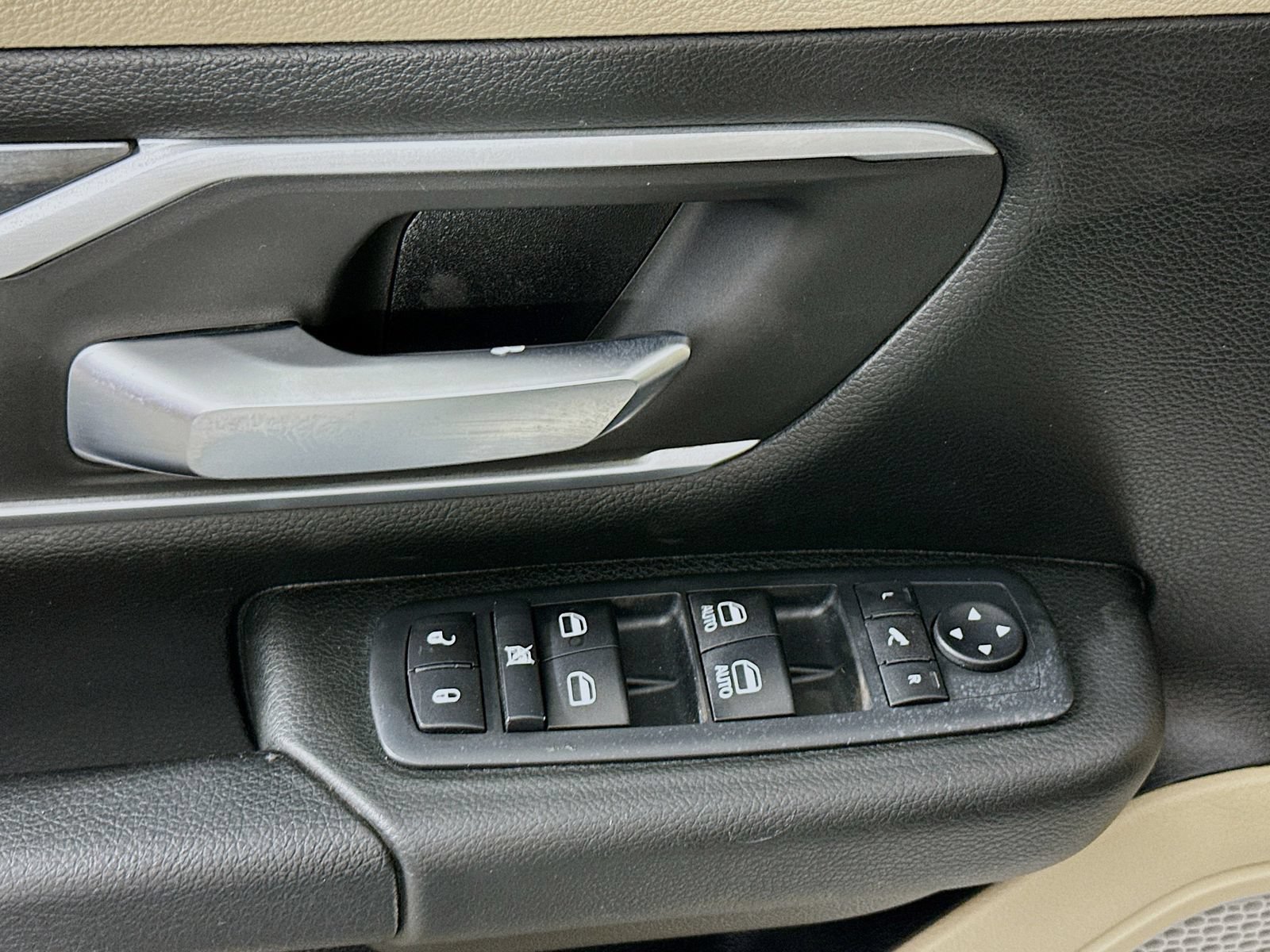 Used 2020 RAM 1500 Big Horn AWD/4WD image 21