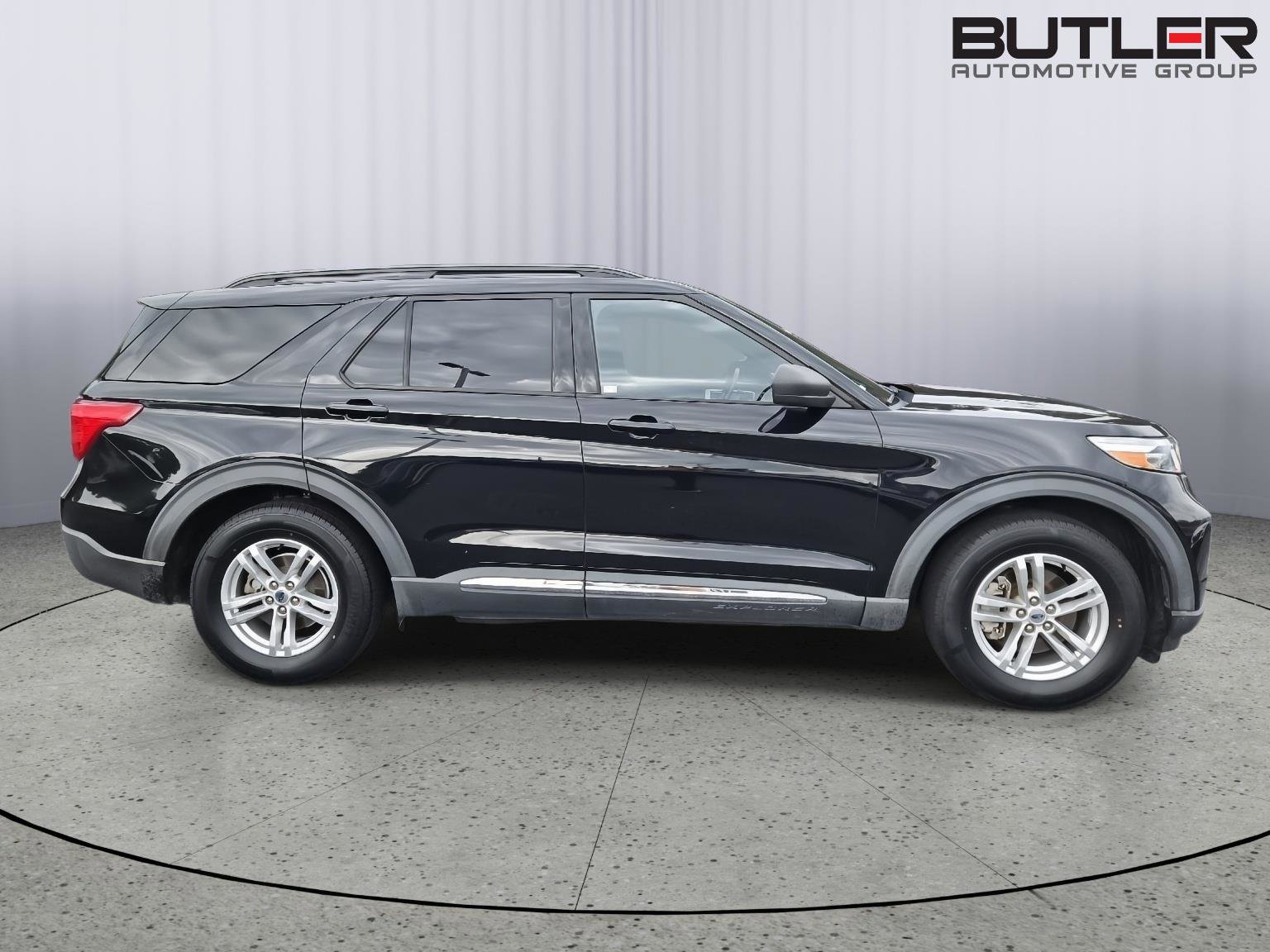 Used 2020 Ford Explorer XLT RWD image 4