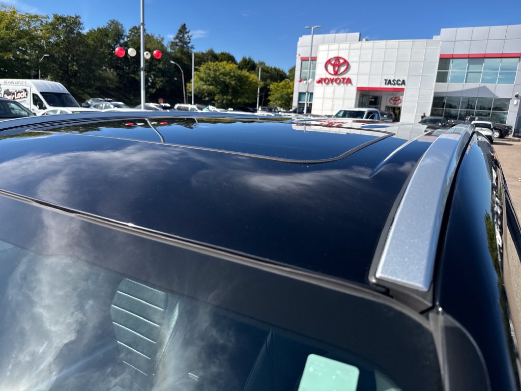 Used 2023 Toyota Highlander XLE AWD/4WD image 48