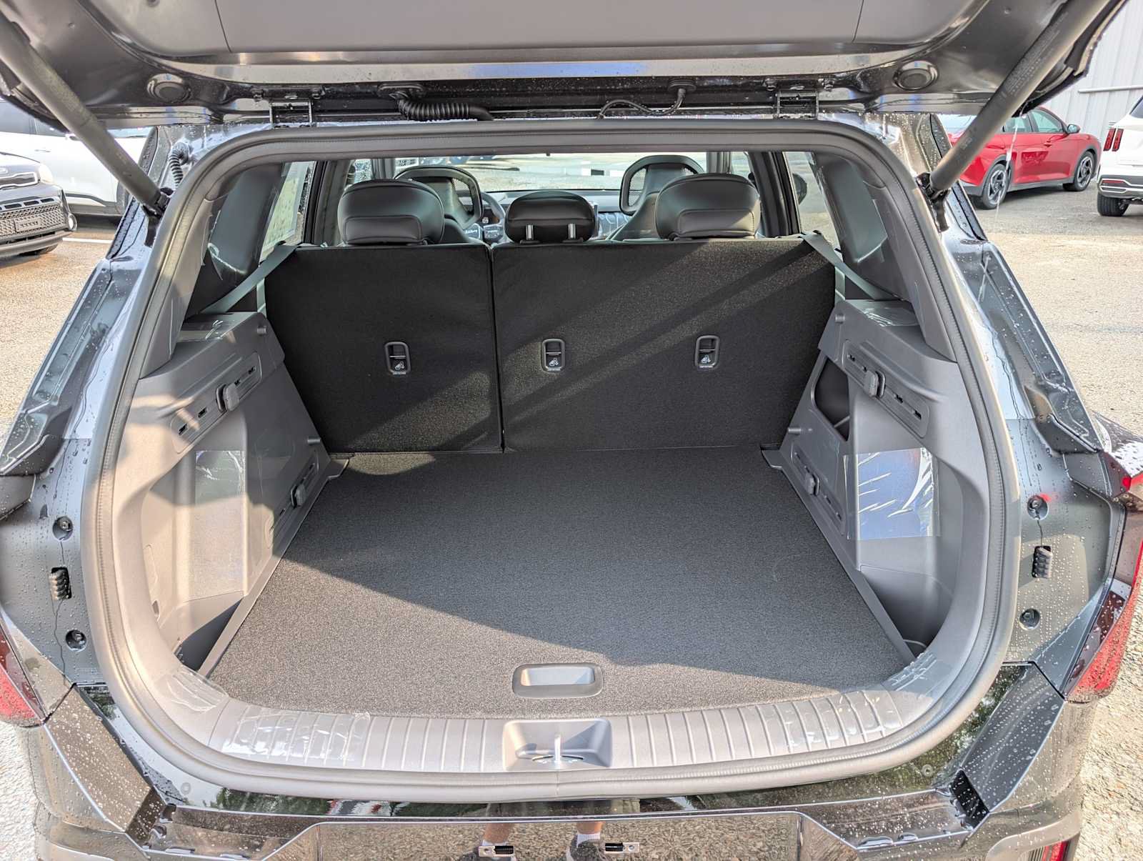 New 2027 Kia Seltos X-Line S w/ X-Line S Premium Package AWD/4WD image 7