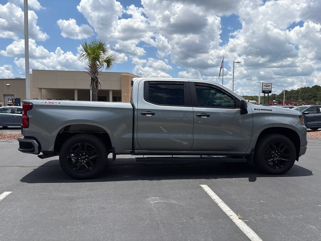 Used 2026 Chevrolet Silverado 1500 Custom w/ LPO, Dark Essentials Package AWD/4WD image 30