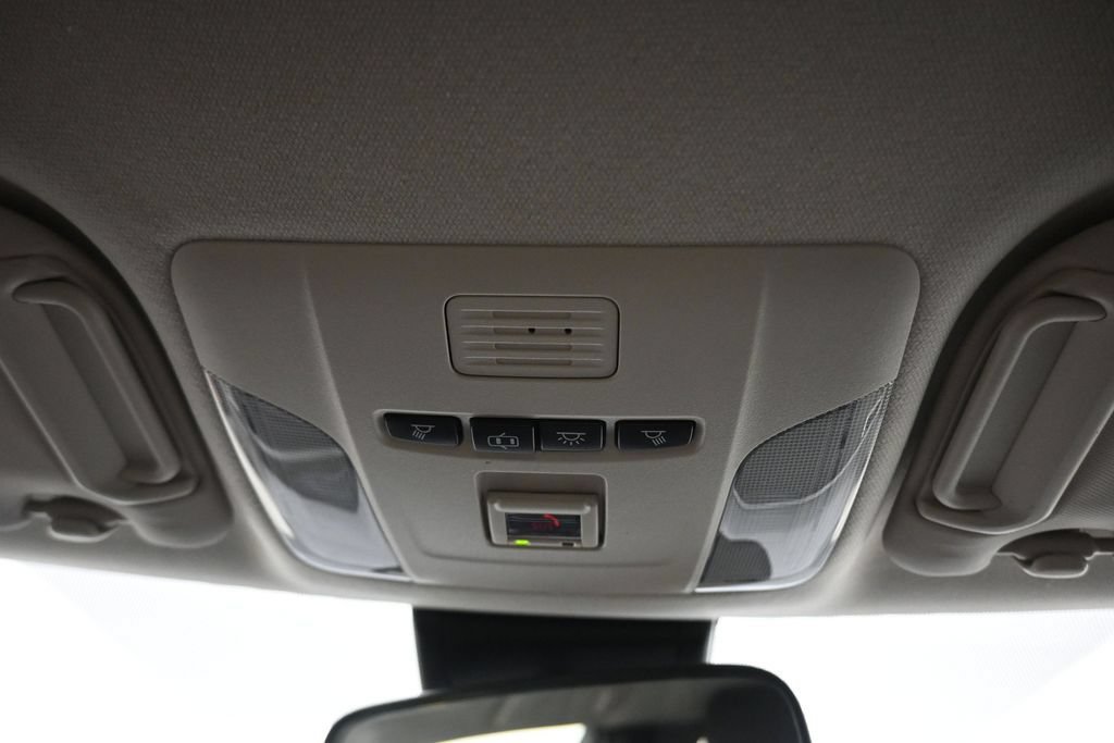 Used 2021 Toyota Corolla LE FWD image 24