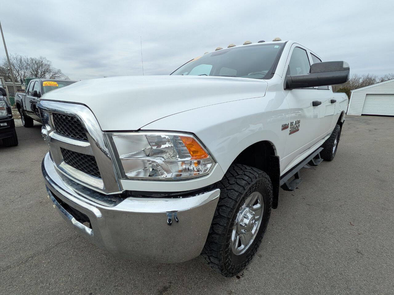 Used 2016 RAM 2500 Tradesman w/ Chrome Appearance Group image 2