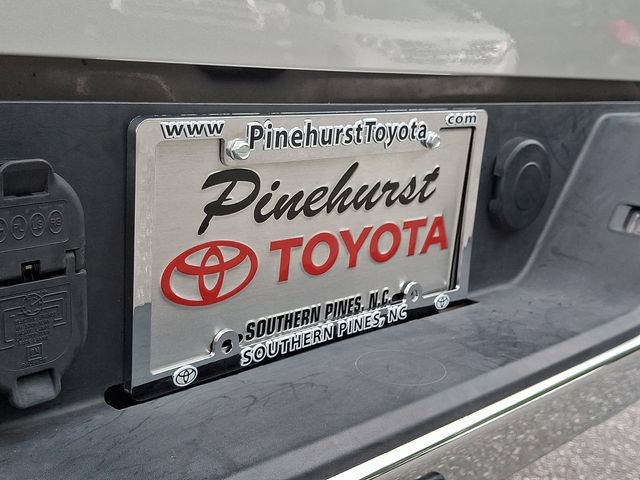 Used 2021 Chevrolet Silverado 1500 LT AWD/4WD image 36