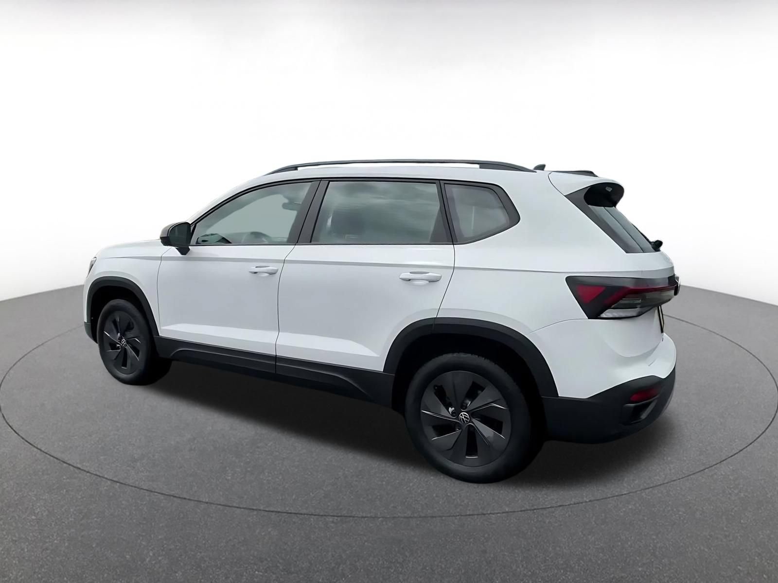 Used 2026 Volkswagen Taos S FWD image 9