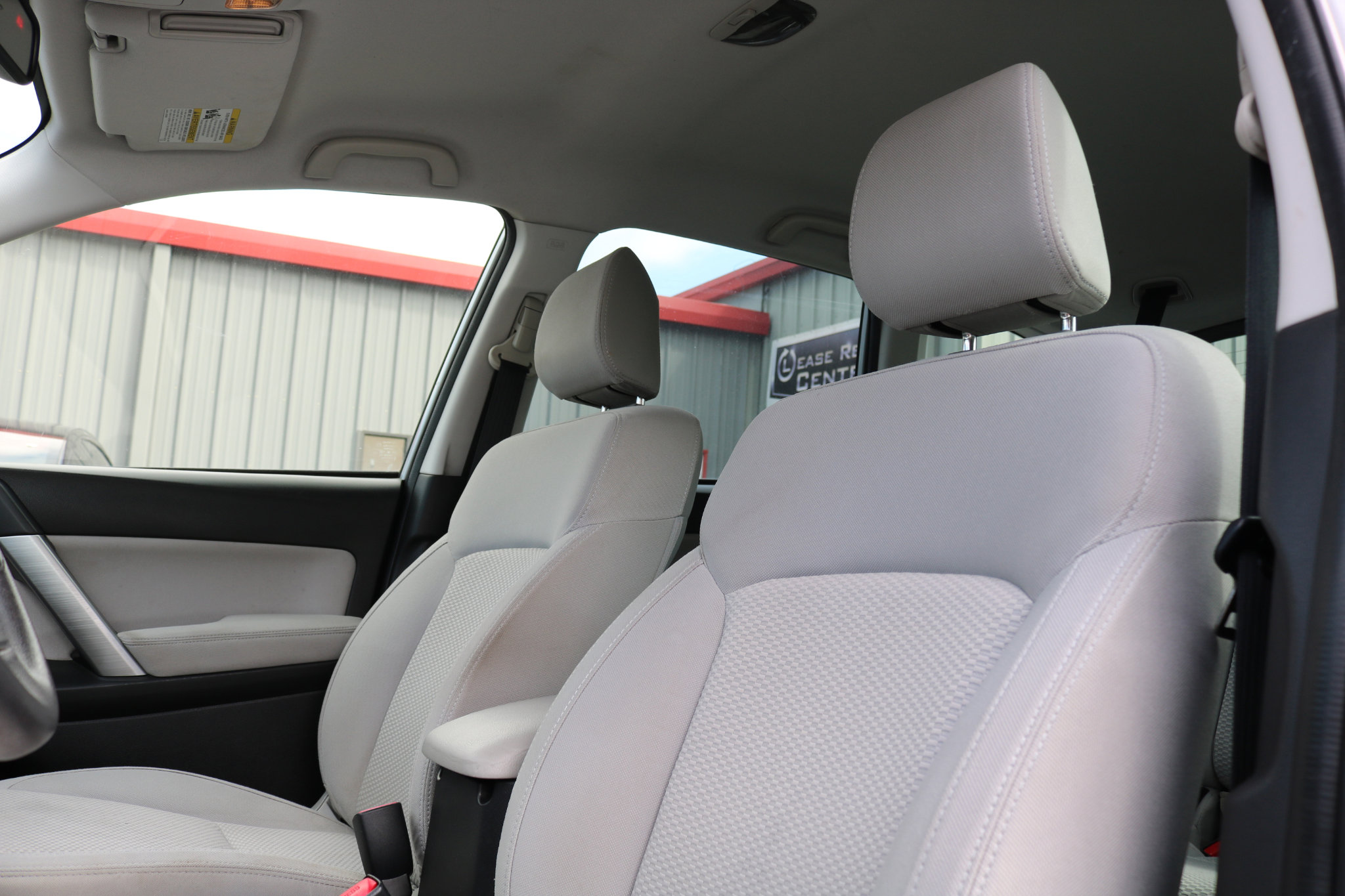 Used 2015 Subaru Forester 2.5i w/ Alloy Wheel Package image 16