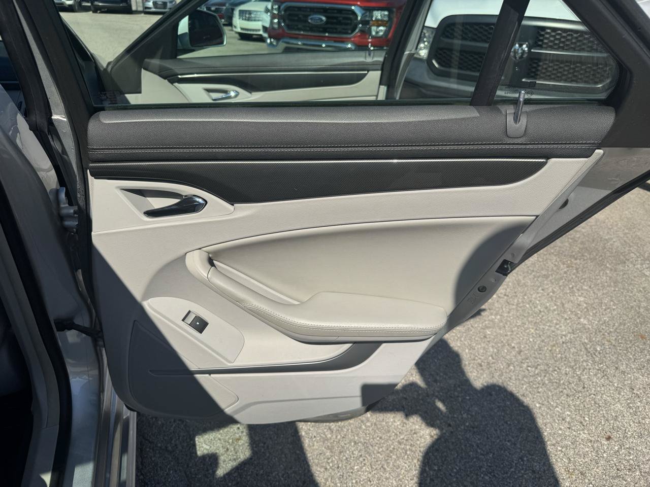 Used 2010 Cadillac CTS Sedan RWD image 20