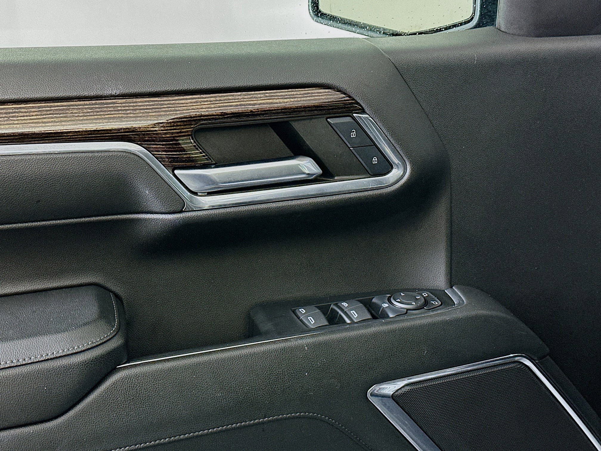 Used 2024 GMC Sierra 1500 Elevation image 15